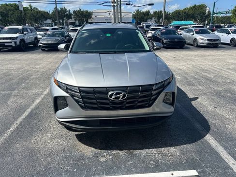 Used 2023 Hyundai Tucson SEL w/ Convenience Package AWD/4WD image 2
