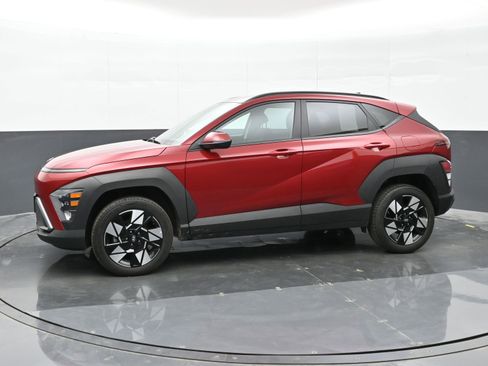 Certified 2025 Hyundai Kona SEL AWD/4WD image 5