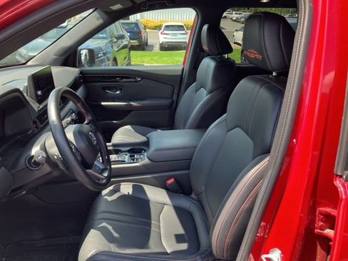 Used 2024 Honda Pilot TrailSport image 15