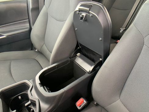 Used 2024 Toyota RAV4 LE AWD/4WD image 26