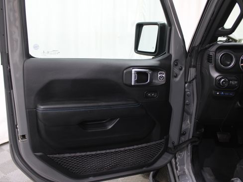 Used 2021 Jeep Wrangler Unlimited Rubicon image 5