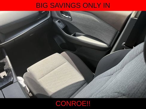 Used 2023 Nissan Rogue SV FWD image 27