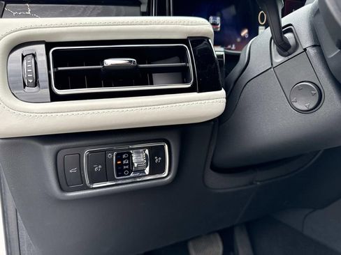 New 2025 Lincoln Aviator Black Label image 32