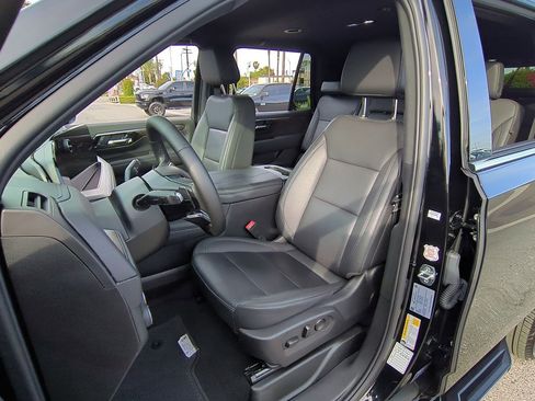 Used 2025 Chevrolet Tahoe LT image 19