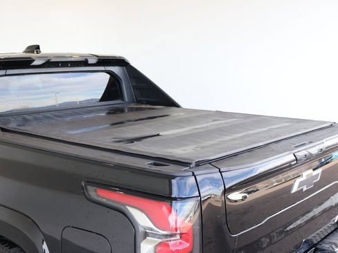 Used 2025 Chevrolet Silverado EV RST image 23