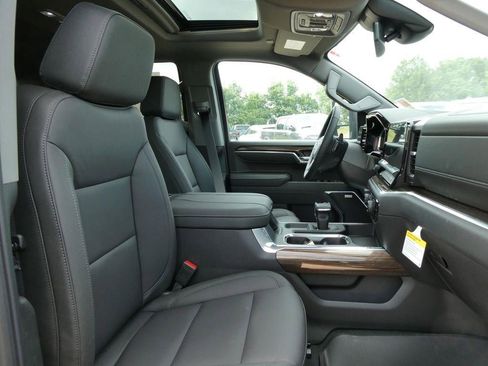 New 2026 Chevrolet Silverado 1500 LT Trail Boss w/ Convenience Package II AWD/4WD image 13