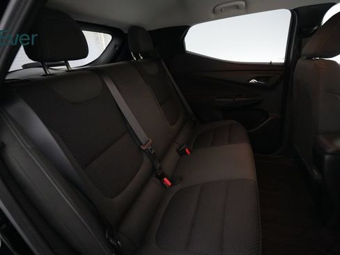 Used 2023 Chevrolet Bolt EUV LT w/ Comfort Package FWD image 5