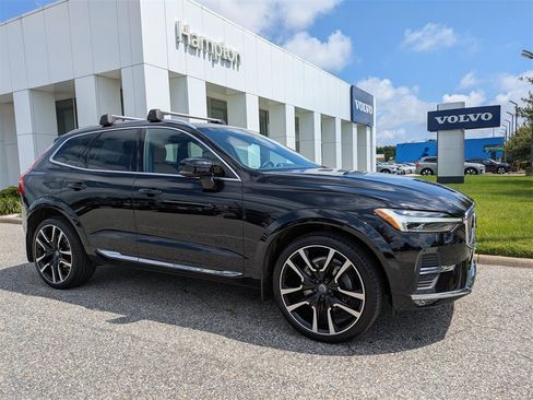 Certified 2022 Volvo XC60 B6 Inscription w/ Advanced Package image 2
