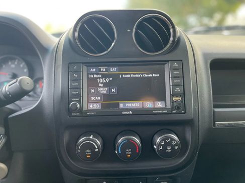 Used 2013 Jeep Patriot Latitude w/ Sun/Sound Group image 22