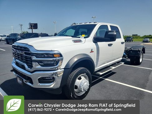 Used 2025 RAM 5500 Tradesman AWD/4WD image 4