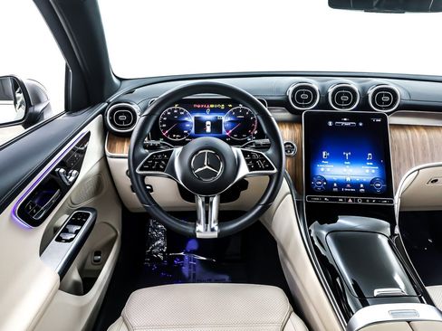 Certified 2023 Mercedes-Benz GLC 300 image 7