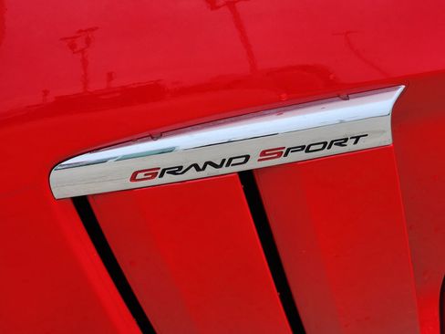 Used 2011 Chevrolet Corvette Grand Sport w/ Preferred Equipment Group image 13