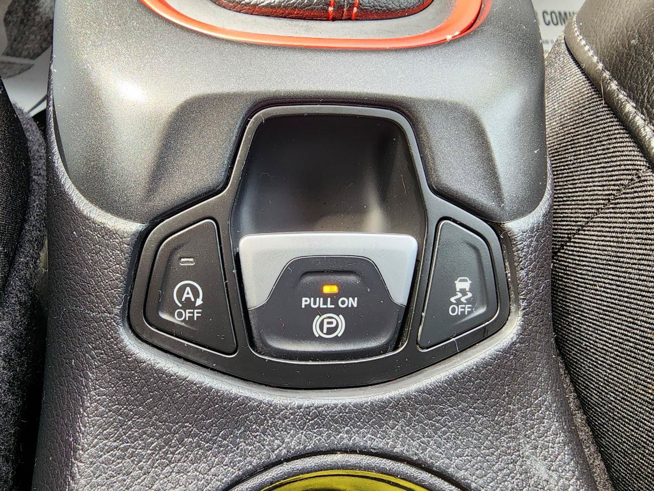Used 2021 Jeep Compass Trailhawk w/ Sun and Sound Group AWD/4WD image 23