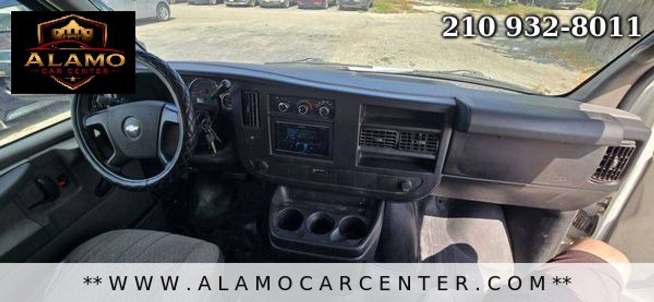 Used 2009 Chevrolet Express 1500 RWD image 16