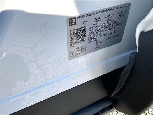 New 2026 Chevrolet Equinox EV LT image 8