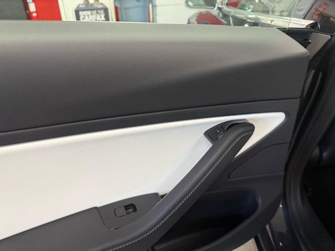 Used 2018 Tesla Model 3 Long Range AWD/4WD image 31