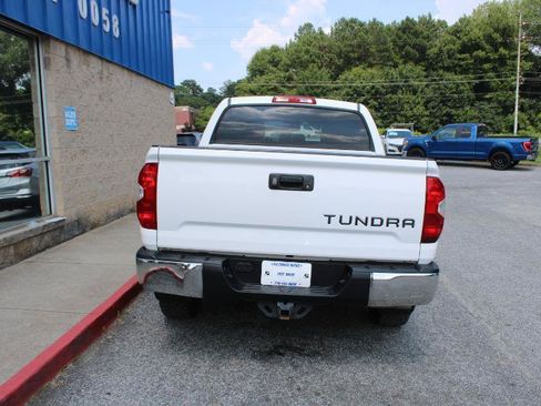 Used 2017 Toyota Tundra SR5 w/ SR5 Upgrade Package RWD image 5