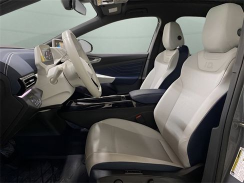 Used 2023 Volkswagen ID.4 Pro S image 60