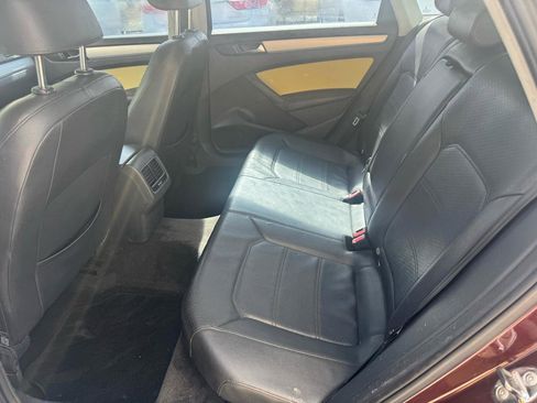 Used 2013 Volkswagen Passat 2.5 SE FWD image 9