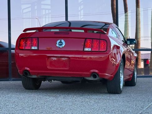 Used 2005 Ford Mustang GT Premium RWD image 11