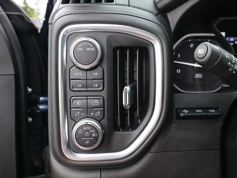 Used 2021 GMC Sierra 2500 Denali w/ Denali Ultimate Package AWD/4WD image 16