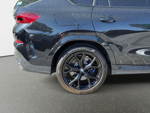 Used 2024 BMW X6 M60i image 18