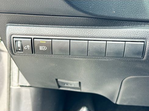 Used 2024 Toyota Corolla SE FWD image 33