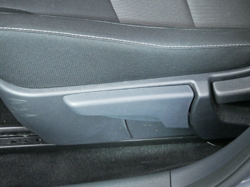 Used 2025 Nissan Sentra SV w/ All-Weather Package FWD image 22