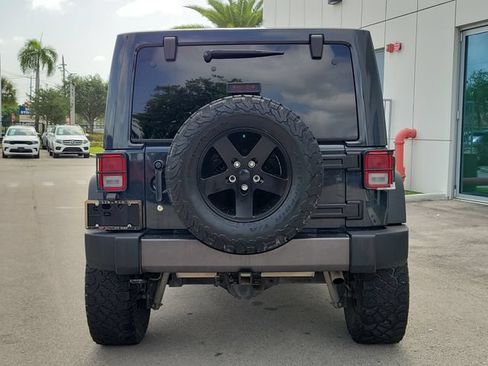 Used 2017 Jeep Wrangler Unlimited Sport AWD/4WD image 5