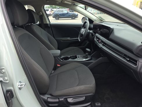 Used 2017 Kia Sorento EX image 13