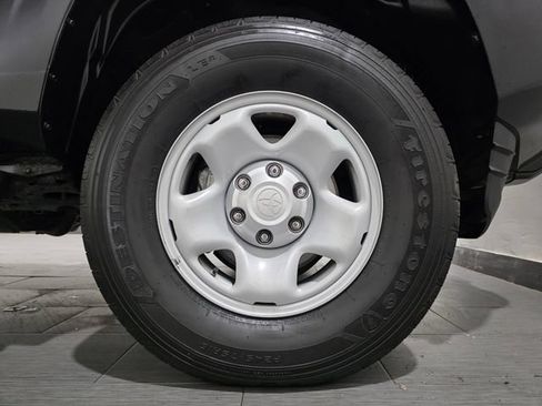 Used 2023 Toyota Tacoma SR AWD/4WD image 25