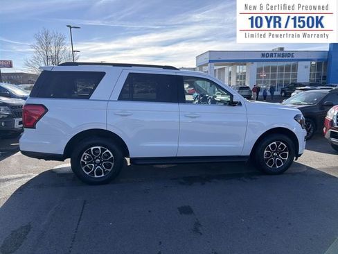 Used 2024 Ford Expedition XLT image 5