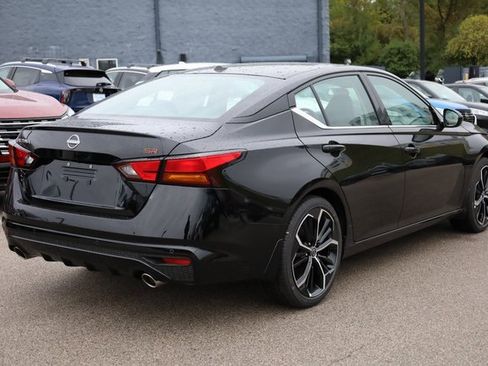 New 2025 Nissan Altima 2.5 SR image 5
