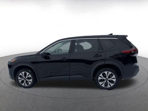 Used 2023 Nissan Rogue SV image 10