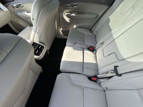 New 2026 Volvo XC90 B6 Ultra w/ Protection Package AWD/4WD image 11