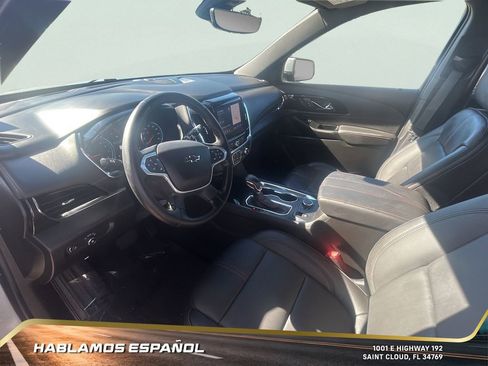 Used 2023 Chevrolet Traverse RS image 16