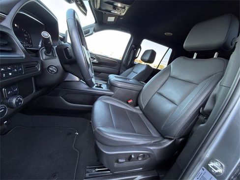 Used 2022 Chevrolet Tahoe LT w/ Luxury Package image 27