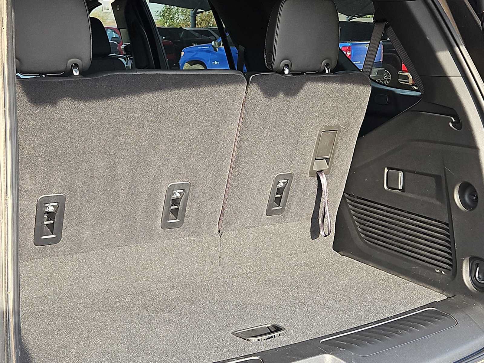 Used 2025 Chevrolet Tahoe LT RWD image 23