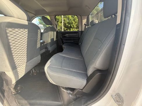 Used 2017 RAM 5500 Tradesman w/ Chrome Appearance Group image 25