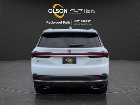 Used 2026 Buick Enclave Preferred AWD/4WD image 4