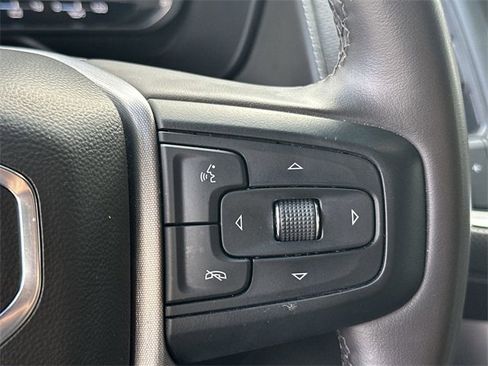 Used 2023 GMC Yukon SLT image 34