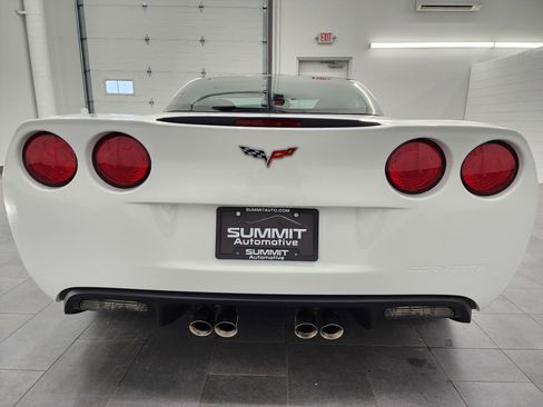 Used 2007 Chevrolet Corvette Coupe w/ Preferred Equipment Group image 24