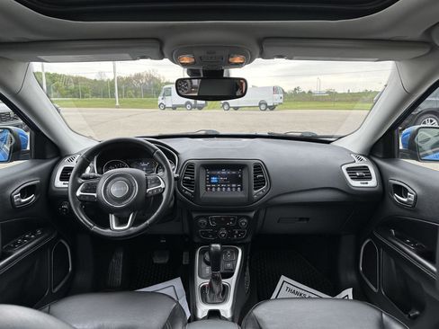 Used 2020 Jeep Compass Latitude AWD/4WD image 16