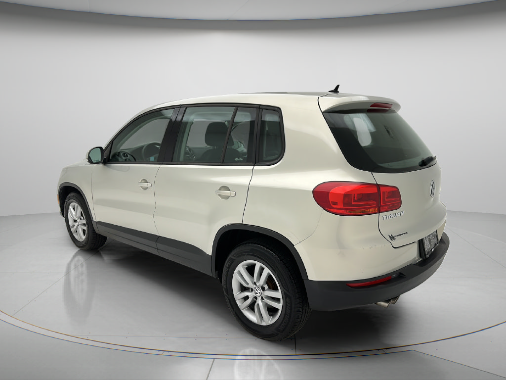 Used 2013 Volkswagen Tiguan S AWD/4WD image 4