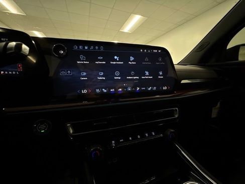 New 2026 Chevrolet Traverse RS FWD image 18