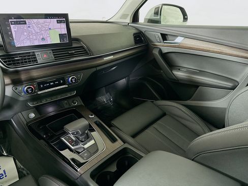 Certified 2025 Audi Q5 2.0T Premium Plus w/ Premium Plus Package image 24
