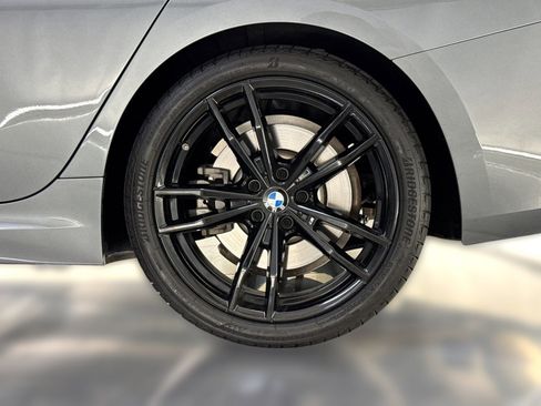 Used 2023 BMW 330i Sedan w/ M Sport Package image 12