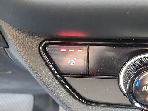 Certified 2025 Honda HR-V Sport image 23
