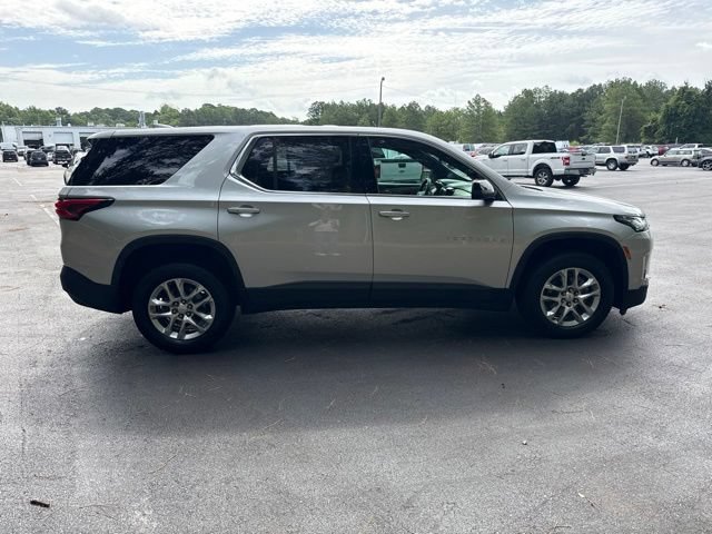 Used 2022 Chevrolet Traverse LS FWD image 6