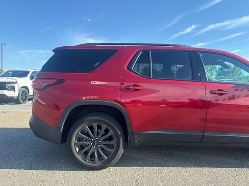 Used 2023 Chevrolet Traverse RS AWD/4WD image 10